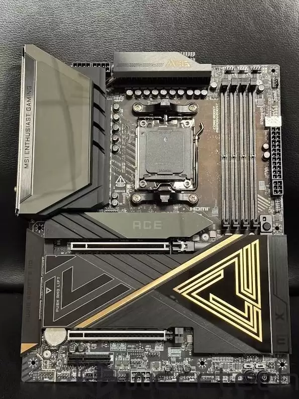 微星最强ATX主板：MEG X870E ACE Max曝光，18+2+1相豪华供电、OC Engine可提升15%性能