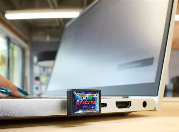 仅3克！Sandisk发布全球最小1TB USB-C闪存盘：读取速度400MB/s