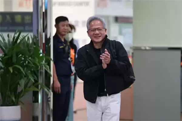 年内第四次:黄仁勋乘专机造访中国台湾!直奔台积电3nm厂区