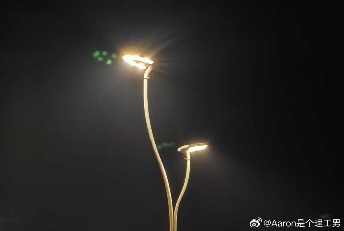 不要贴镜头膜:荣耀影像系统专家称会严重恶化成像清晰度和对比度,后续将上鬼影专用炫光消除功能