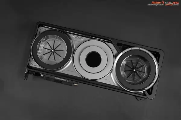 保留显卡原设计：水冷与ROG夜神RTX 5090/5080融为一体！管线全隐藏
