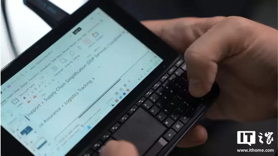 OmniOne 迷你电脑开启众筹:自带键盘 / 触控板。5.7 英寸触摸屏,搭载英特尔 N150 处理器