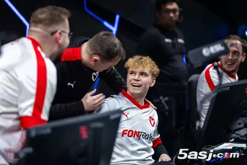 钢铁之师还是悲情英雄？深度解析MOUZ2025年12次杀入半决赛背后的故事