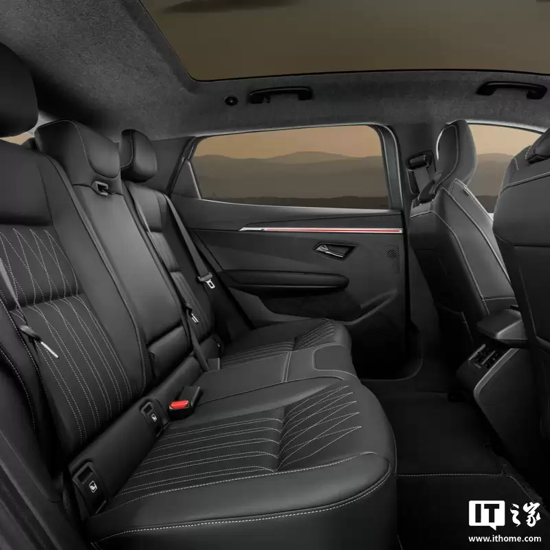 三菱推出Eclipse跨界纯电动汽车：“智能装甲”设计语言、谷歌车联生态，续航超600公里