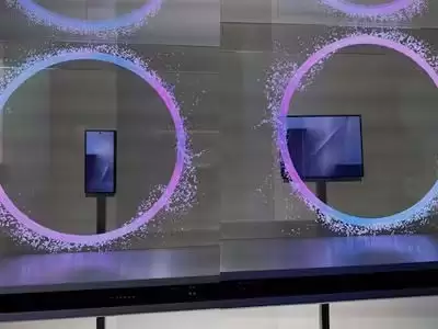 三星Z TriFold三折叠屏亮相  iPhone 16跌至爱疯价果粉直呼心碎