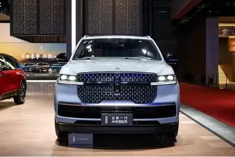 林肯领航员：28扬声器锐威音响打造移动音乐殿堂