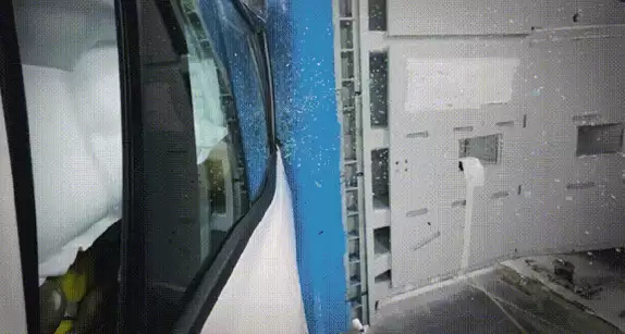 全球首个720度三连碰!AION i60挑战成功:刮底不起火爆炸