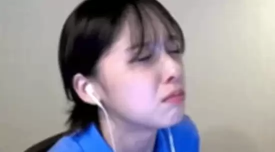 加藤小夏直播再现神级颜艺引爆观众热议