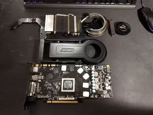 拆开后触目惊心！被吸烟者用了17年的9800GT显卡：看一眼感觉要得肺癌