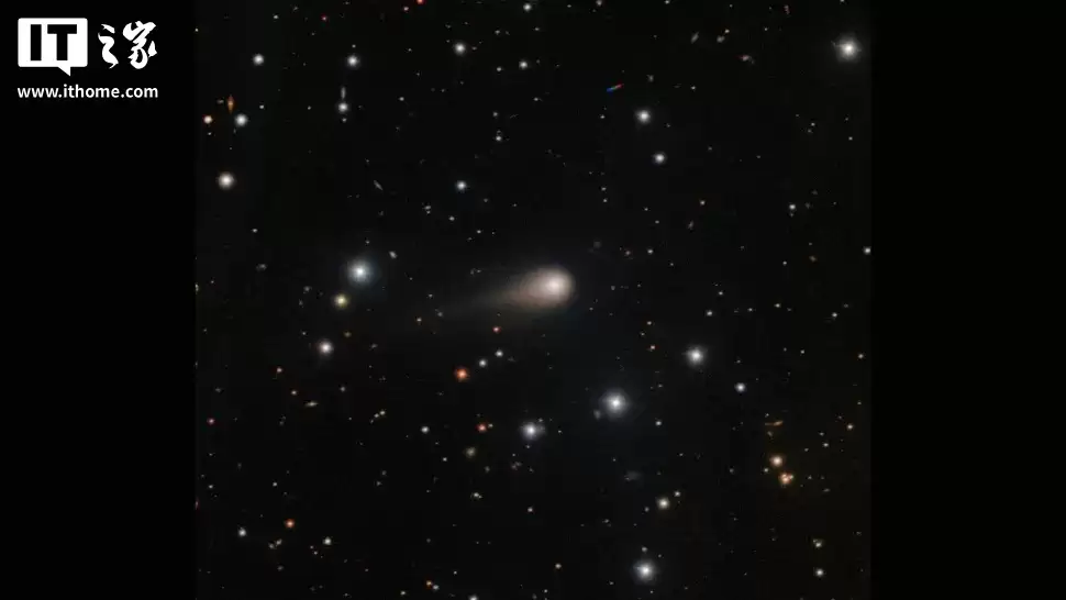 科学家澄清：星际彗星 3I / ATLAS 并未“多次变色”