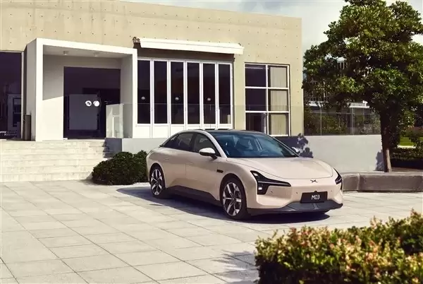 2025年10月乘用车零售224.2万辆 新能源渗透率达57.2%