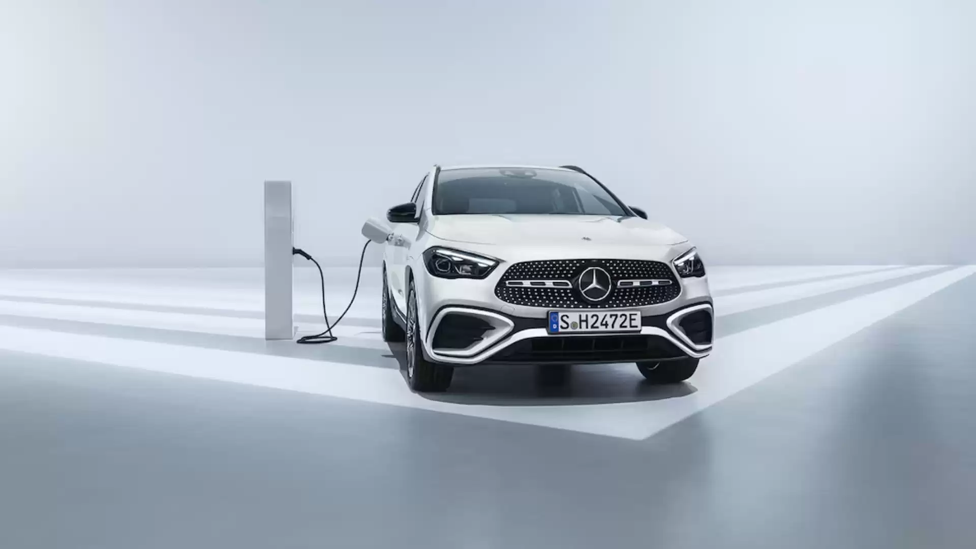 德 ADAC 汽车协会:大多数插混车型跑了 19 万公里后,电池容量仍有八成多