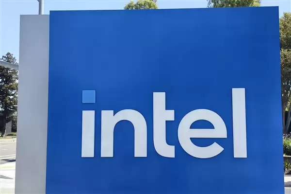 Intel前员工盗取1.8万份机密文件：被索赔180万元