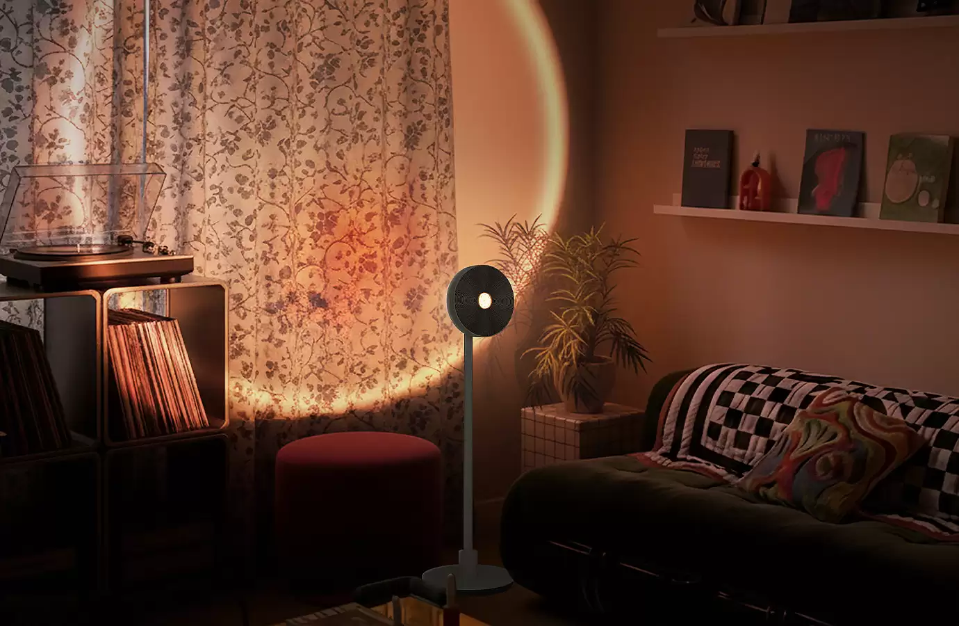 投影仪 + 氛围灯 + 蓝牙音箱，LG 推出三合一设备 MoodMate