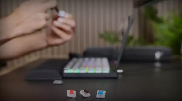 不叫笔记本电脑！新款智能键盘用上AMD/Intel CPU