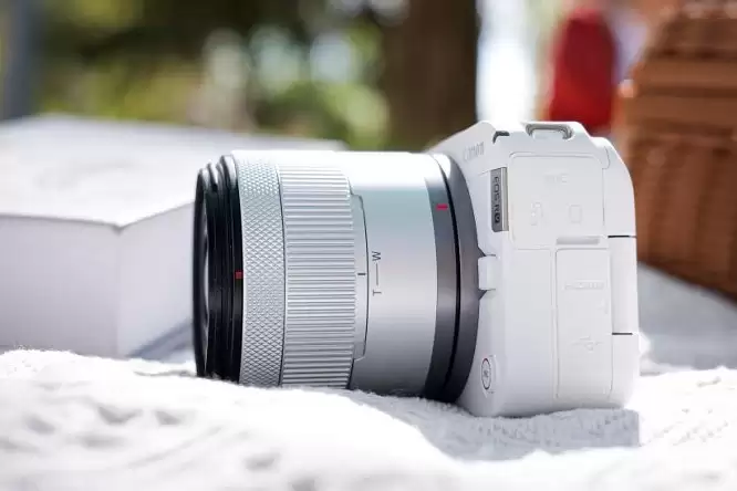 Citywalk抓拍与美食视频兼顾?佳能R50V全能双修,两手抓全拿下