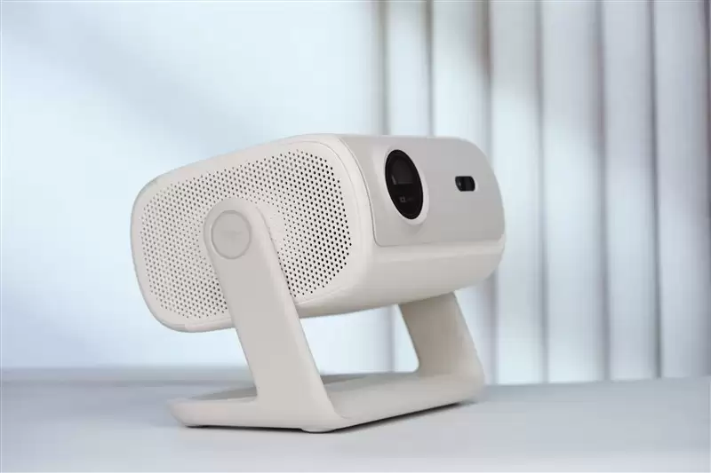 D7X三色激光投影仪:2000元价位画质新标杆