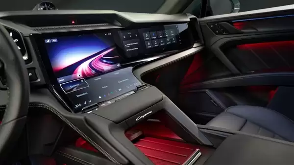 座舱史诗级革新 首搭曲面中控屏!保时捷纯电卡宴11月19日全球首发