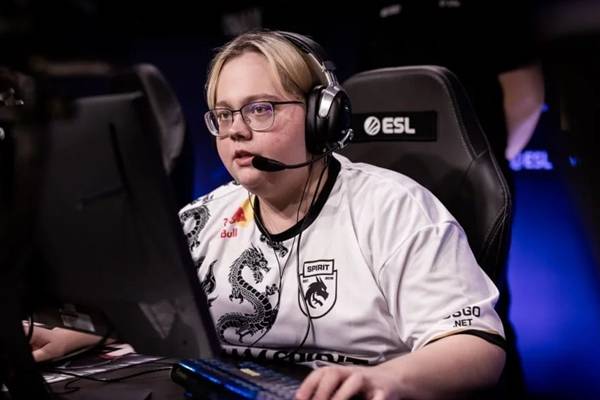 magixx替补席上演绝地反击:日均13场高强度训练+169小时直播 magixx替补席上演绝地反击:日均13场高强度训练+169小时直播