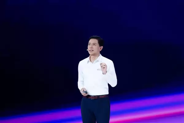 李彦宏：百度搜索AI化改造全球最激进！绝大部分结果由AI生成