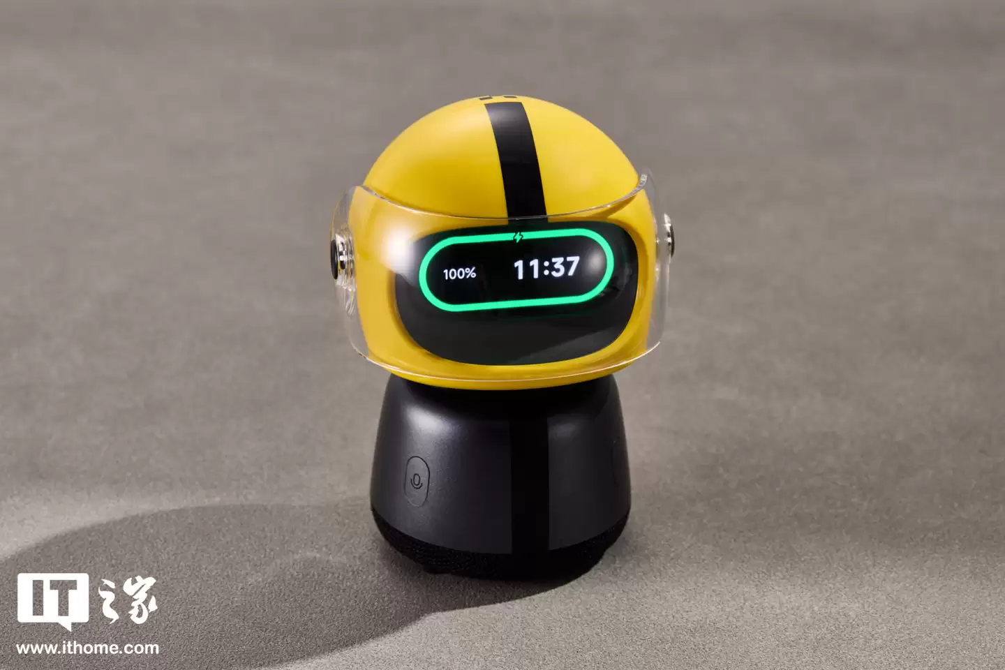 小米手环10新版本开启特邀用户招募:升级全新风格设计、焦点通知优化等