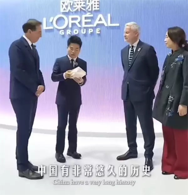 疯狂英语李阳称董宇辉英语差 本人回应：抱歉英语丢太久