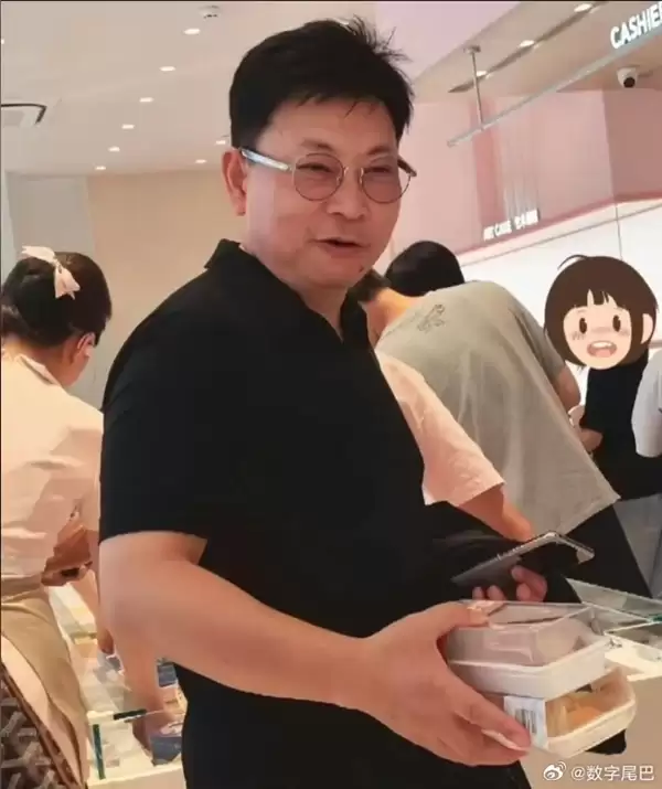 首发新麒麟！华为Mate X7全新外观揭晓