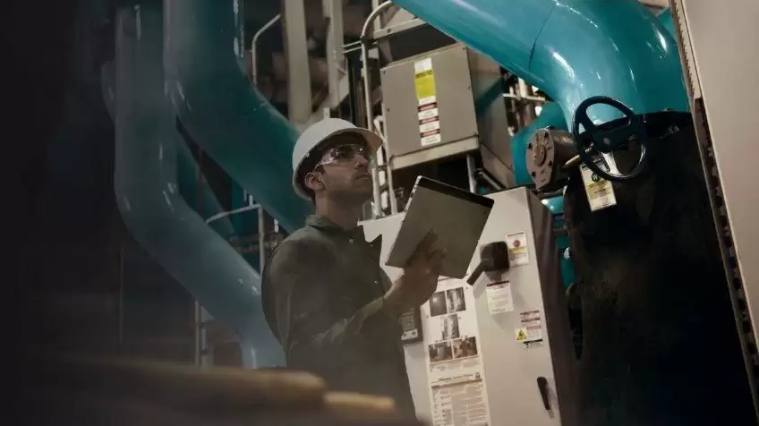 高通发布首款工业级PC芯片跃龙IQ-X，赋予AI驱动的智能制造