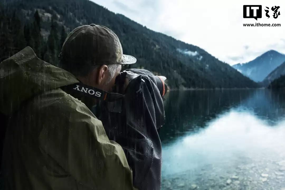 999元起,索尼发布LCR系列相机防雨罩与LCS系列镜头软便携包