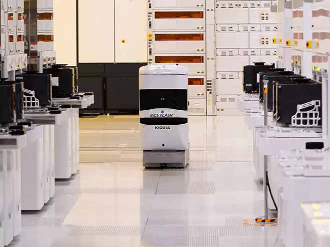 铠侠 2025 财年第二季度营收 4483.46 亿日元，环比大增 30.8%