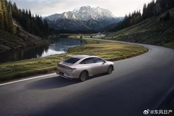 10.69万 起步纯电续航就是180km！东风日产N6配置一图看懂