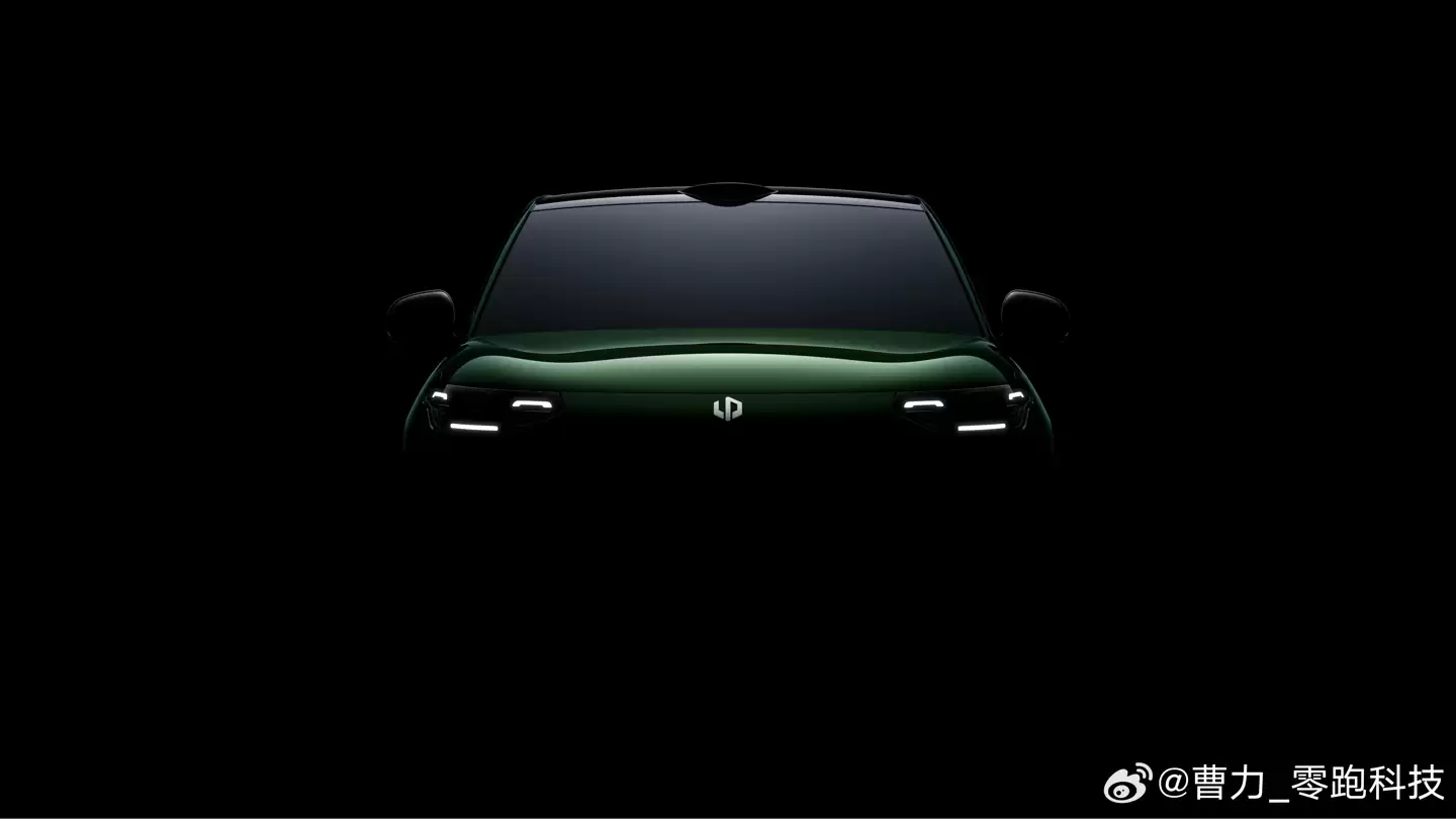 零跑全新小型 SUV A10 预告图公布，实车 2025 广州车展见