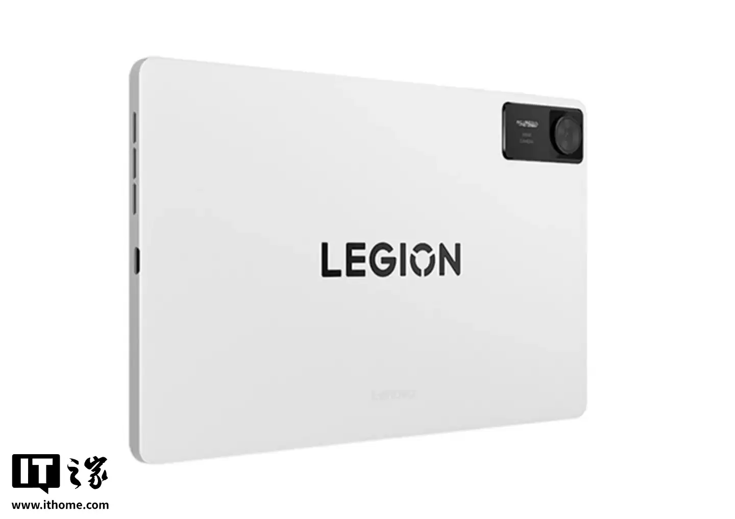 联想 / moto 迭代小平板 / 小折叠手机曝光:拯救者 Y700 屏幕比例维持 16:10,razr 70 比例有调整