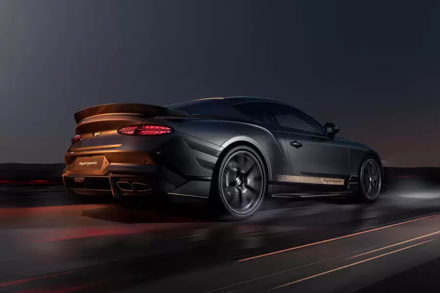 宾利欧陆 Supersports 硬核回归：1940 年迄今最轻车型，657 马力后驱