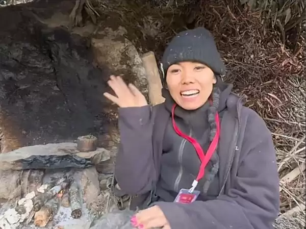 荒野求生“冷美人”退赛：被紧急送医