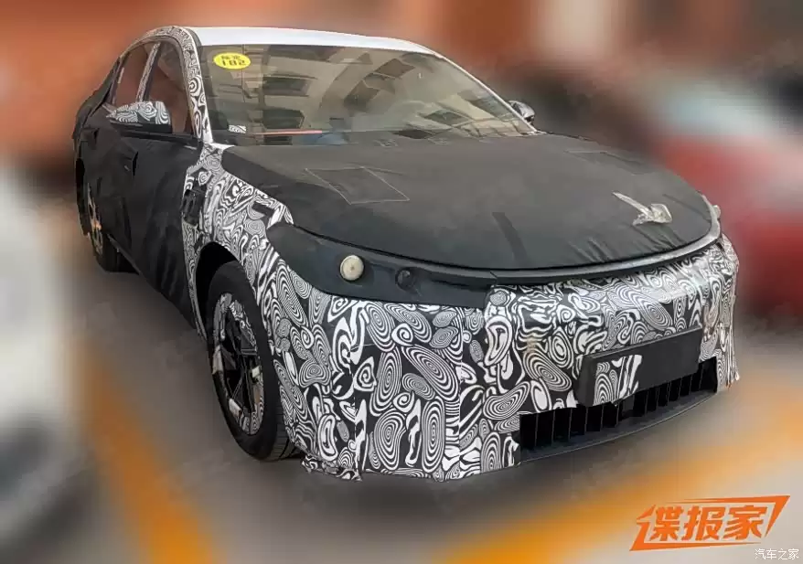 吉利银河A7纯电动版谍照曝光,混动版8.16万元起