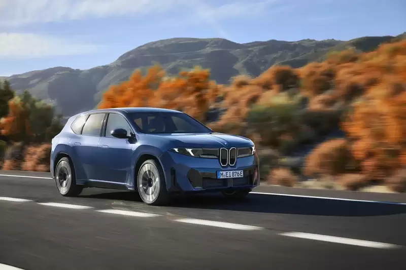 宝马国产新一代 BMW iX3 纽北赛道测试，2026 年投产