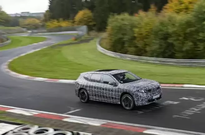 宝马国产新一代 BMW iX3 纽北赛道测试，2026 年投产