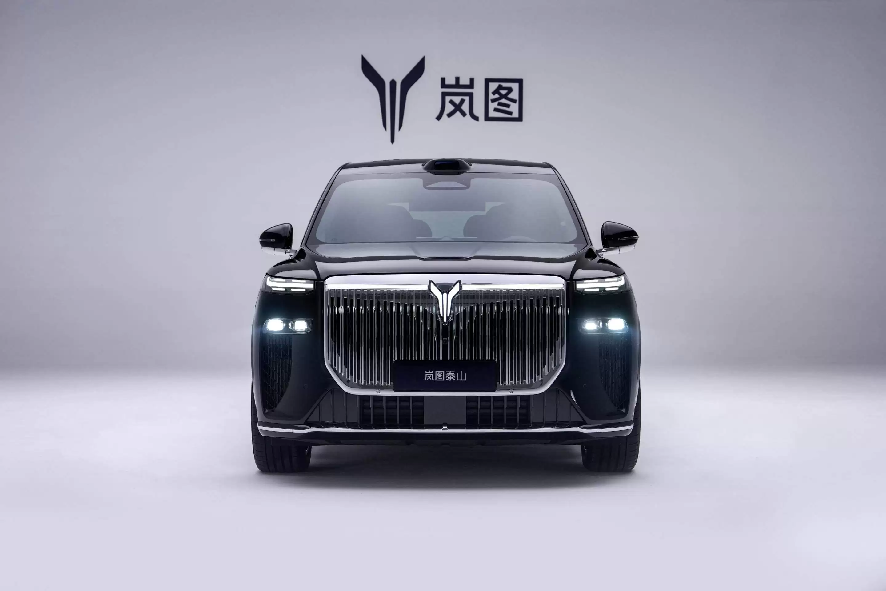 岚图汽车 CBO 邵明峰：泰山售价锚定 45 万元级别，剑指豪华大六座 SUV 市场