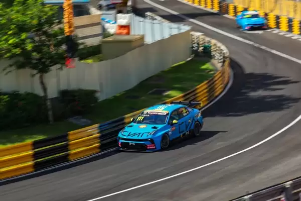 七年九冠！领克车队卫冕2025赛季TCR世界巡回赛年度总冠军