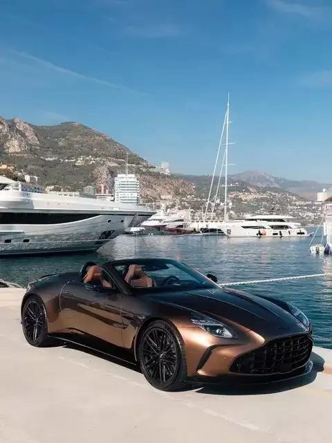 Vantage敞篷跑车售223.8万起 二手19.8万保值率高