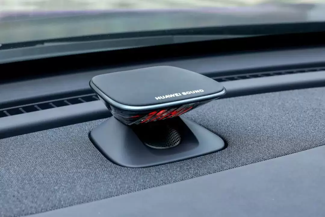 全球首个鸿蒙座舱燃油车,东风日产全新天籁 11 月 21 日广州车展上市