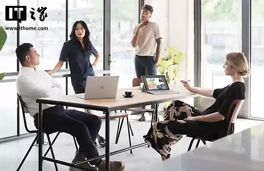 研究：AI 时代打工人的工资会先涨后跌