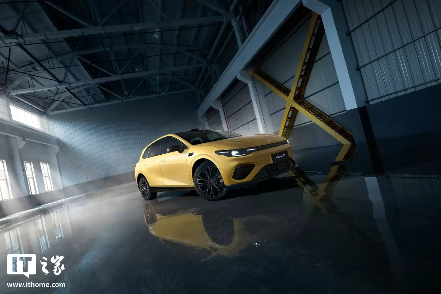 零跑汽车朱江明：Lafa5、D19、A10 蓄势待发，明年冲击 100 万辆销量目标