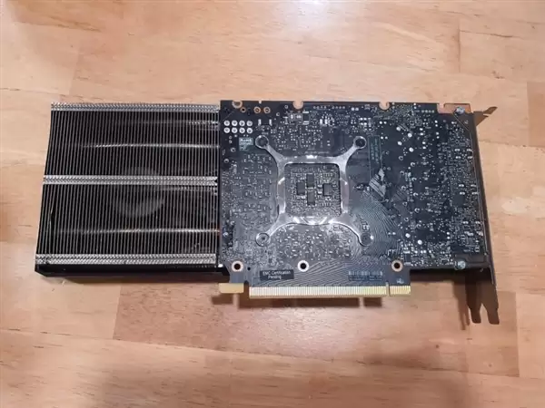 发布五年后:首张RTX 3060原型卡现身!