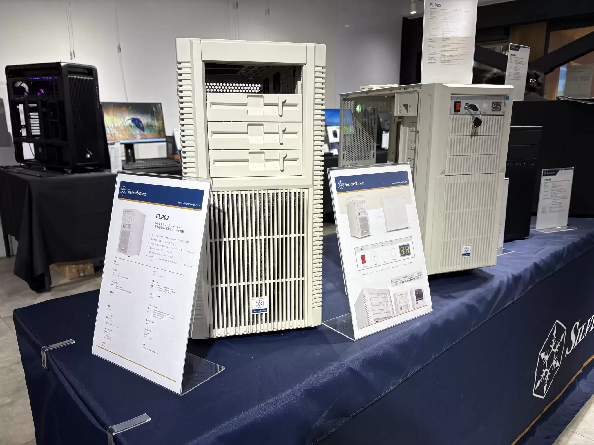 更多复古设计：银欣 FLP03 M-ATX 机箱亮相