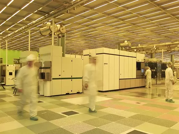 台积电封装产能供不应求 苹果高通转向英特尔寻求破局