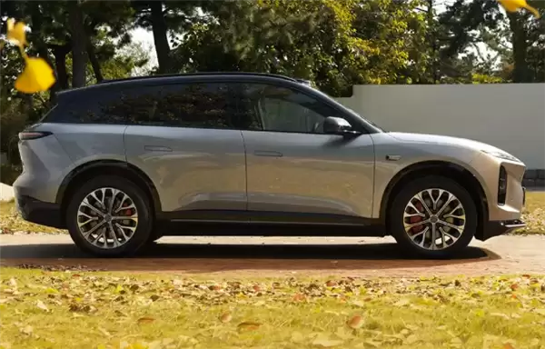 最畅销高端纯电SUV!蔚来ES6 30万台纪念版上市:34.98万起