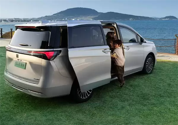 合资MPV一哥的实力！别克GL8陆尊第5万台整车下线