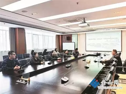 市车管所送教上门助力新车上牌提质增效